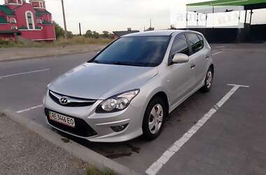 Хэтчбек Hyundai i30 2011 в Днепре