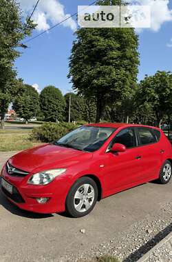 Хетчбек Hyundai i30 2010 в Луцьку