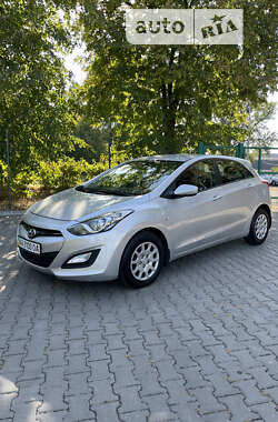 Хэтчбек Hyundai i30 2013 в Вишневом