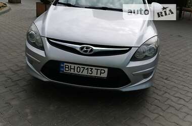 Универсал Hyundai i30 2012 в Одессе