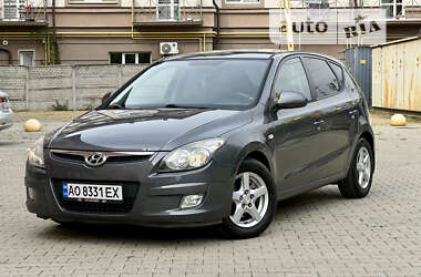 Хэтчбек Hyundai i30 2009 в Ужгороде