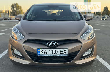 Хэтчбек Hyundai i30 2012 в Киеве