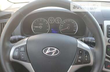 Универсал Hyundai i30 2012 в 