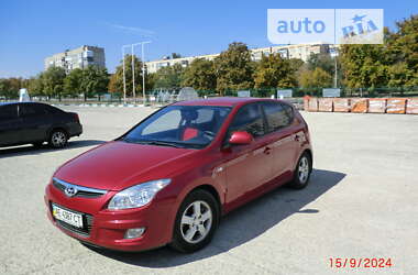 Хэтчбек Hyundai i30 2008 в Никополе