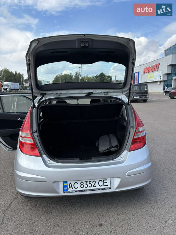 Хэтчбек Hyundai i30 2008 в Ковеле фото 2 Хэтчбек Hyundai i30 2008 в Ковеле