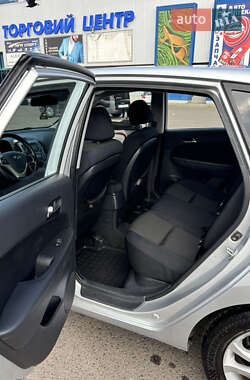 Хэтчбек Hyundai i30 2008 в 
