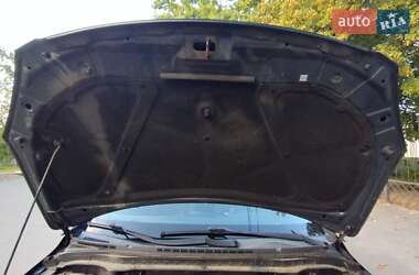 Хэтчбек Hyundai i30 2010 в 