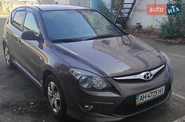 Хэтчбек Hyundai i30 2011 в Киеве