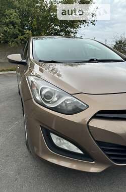 Хэтчбек Hyundai i30 2012 в Львове