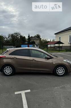 Хэтчбек Hyundai i30 2012 в Львове