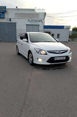 Хэтчбек Hyundai i30 2011 в Кривом Роге