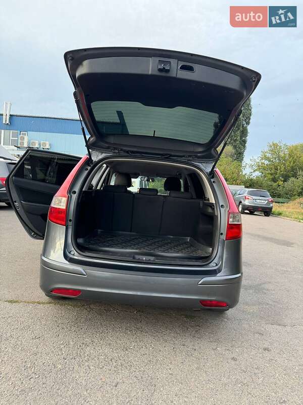 Универсал Hyundai i30 2011 в Бердичеве