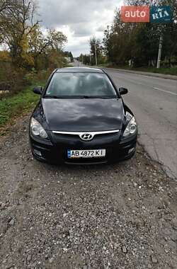 Хэтчбек Hyundai i30 2009 в 