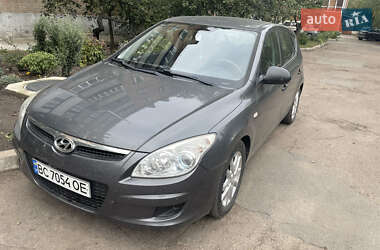 Хэтчбек Hyundai i30 2007 в 