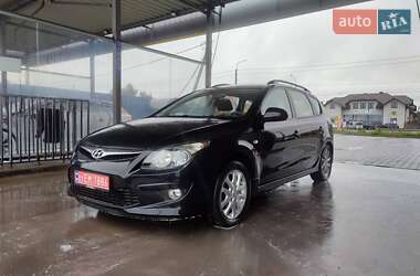 Универсал Hyundai i30 2010 в Баштанке