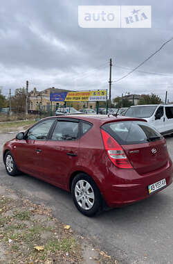 Хэтчбек Hyundai i30 2008 в Сумах