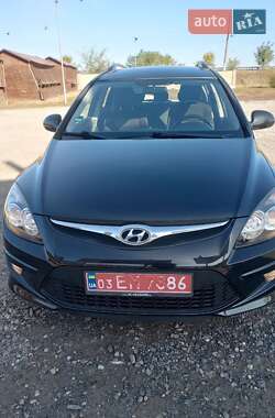 Универсал Hyundai i30 2010 в Баштанке