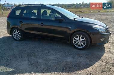 Универсал Hyundai i30 2010 в Баштанке