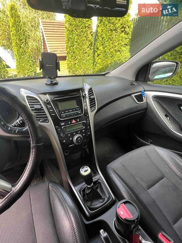 Універсал Hyundai i30 2012 в Іршаві
