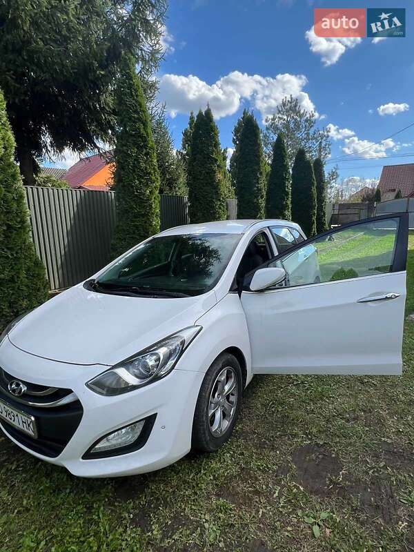 Универсал Hyundai i30 2012 в 