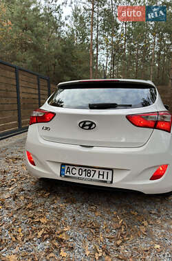 Хэтчбек Hyundai i30 2014 в Луцке