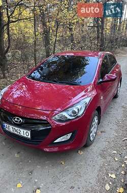 Хэтчбек Hyundai i30 2013 в Песчанке