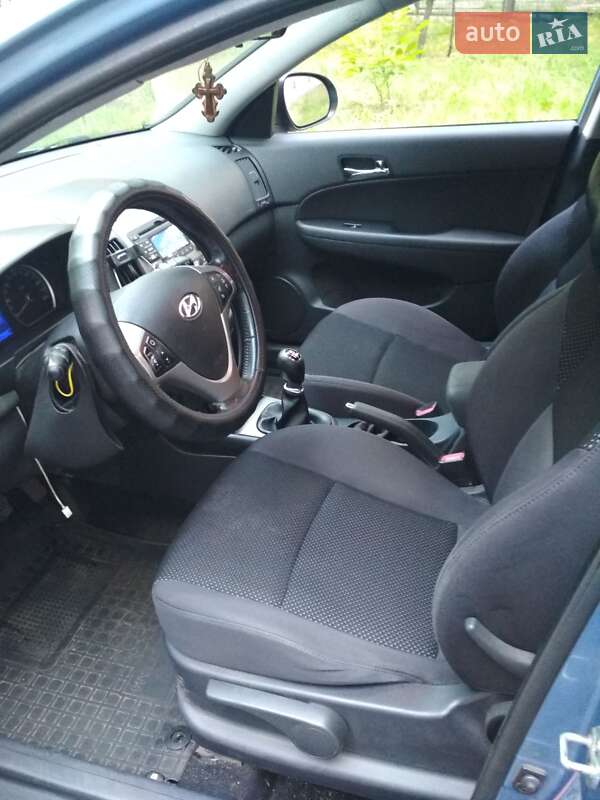 Универсал Hyundai i30 2011 в Запорожье фото 8 Универсал Hyundai i30 2011 в Запорожье
