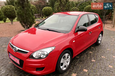 Хэтчбек Hyundai i30 2009 в Житомире