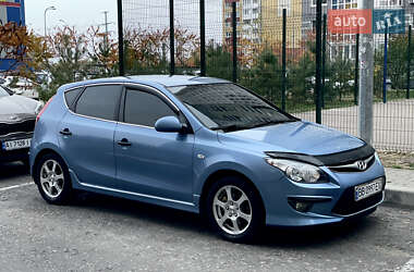 Хэтчбек Hyundai i30 2011 в Ровно