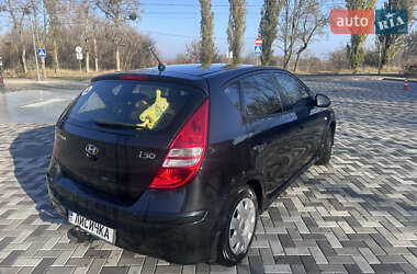 Хетчбек Hyundai i30 2010 в Каневі