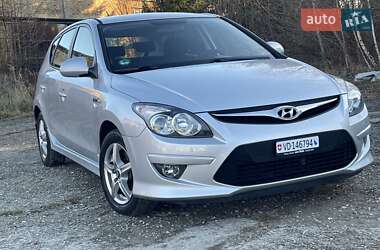 Хэтчбек Hyundai i30 2012 в Трускавце