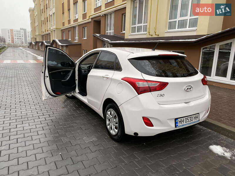 Хэтчбек Hyundai i30 2013 в Киеве