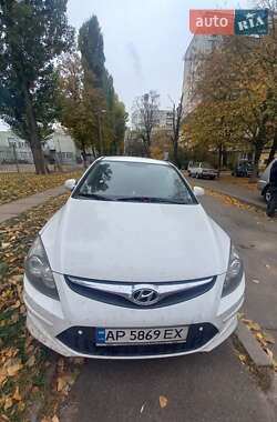 Хэтчбек Hyundai i30 2011 в Киеве