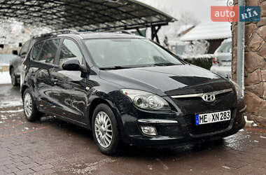 Універсал Hyundai i30 2010 в Тернополі