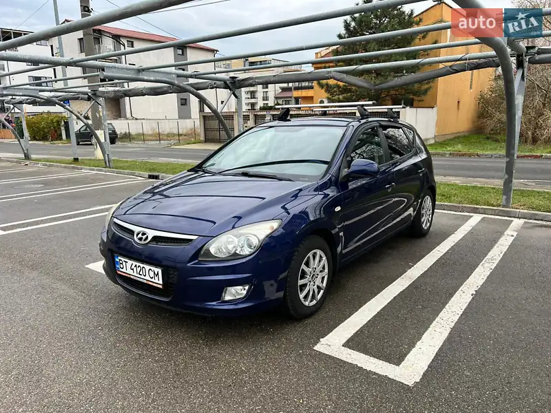 Хэтчбек Hyundai i30 2008 в 