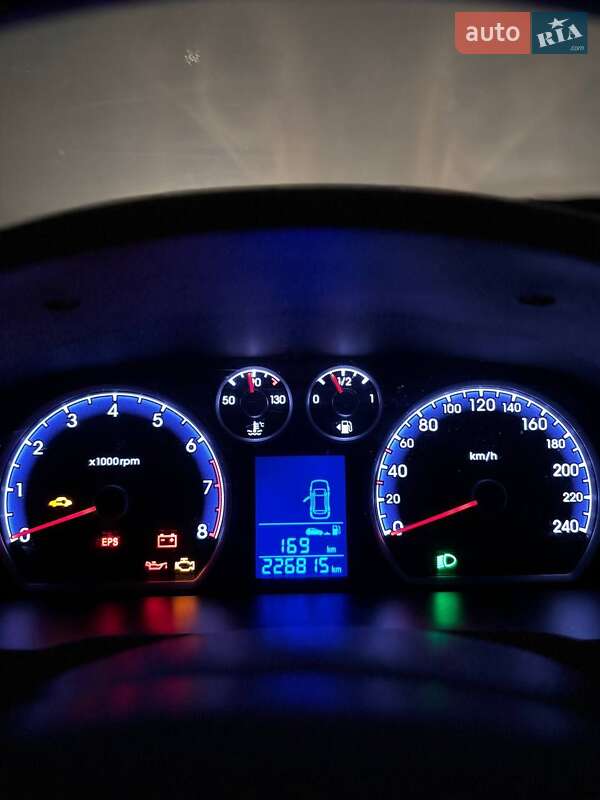 Хэтчбек Hyundai i30 2010 в Белогородке