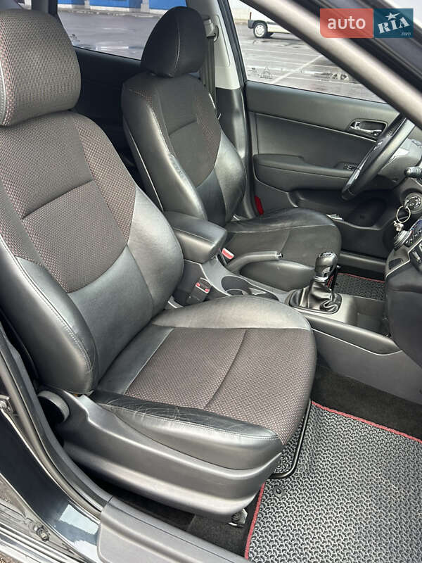 Хетчбек Hyundai i30 2011 в Ковелі