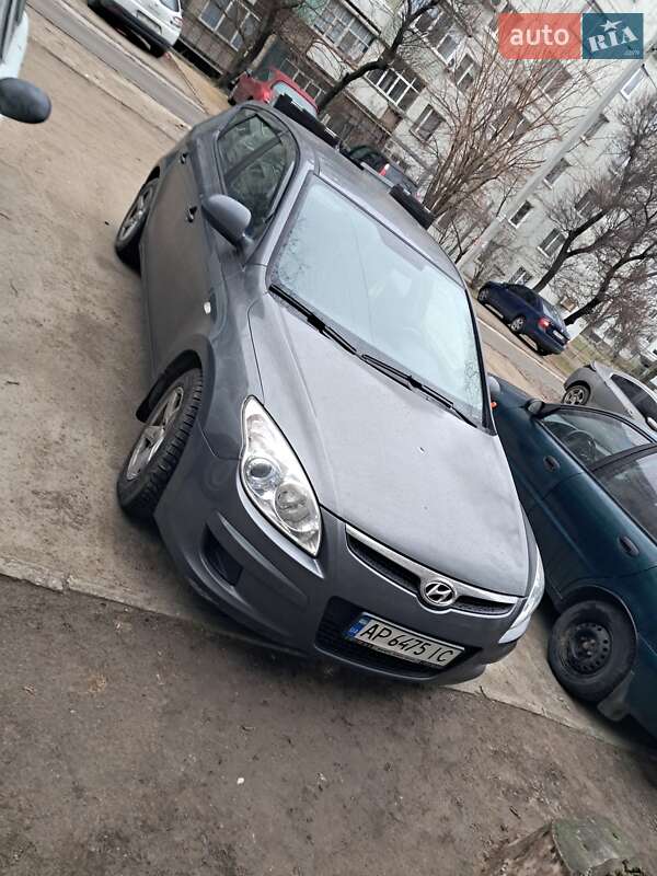 Хэтчбек Hyundai i30 2009 в Запорожье