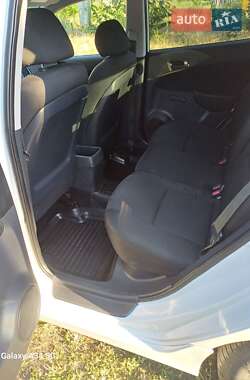 Хэтчбек Hyundai i30 2010 в 
