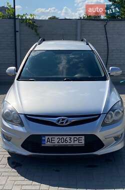 Универсал Hyundai i30 2012 в Запорожье