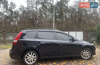 Универсал Hyundai i30 2010 в 