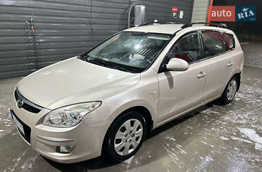 Универсал Hyundai i30 2008 в Киеве