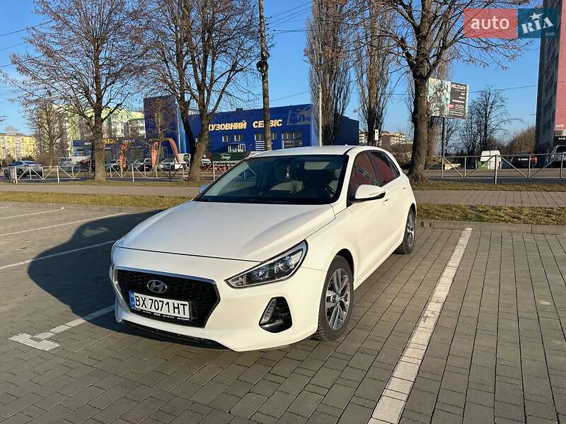 Хэтчбек Hyundai i30 2017 в Хмельницком