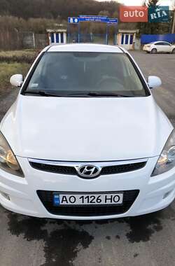 Хэтчбек Hyundai i30 2009 в Перечине