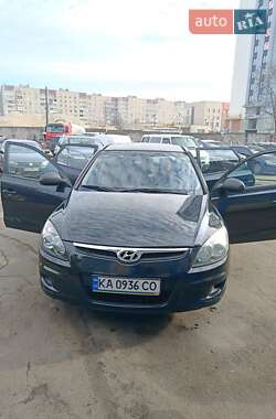 Хэтчбек Hyundai i30 2009 в Киеве