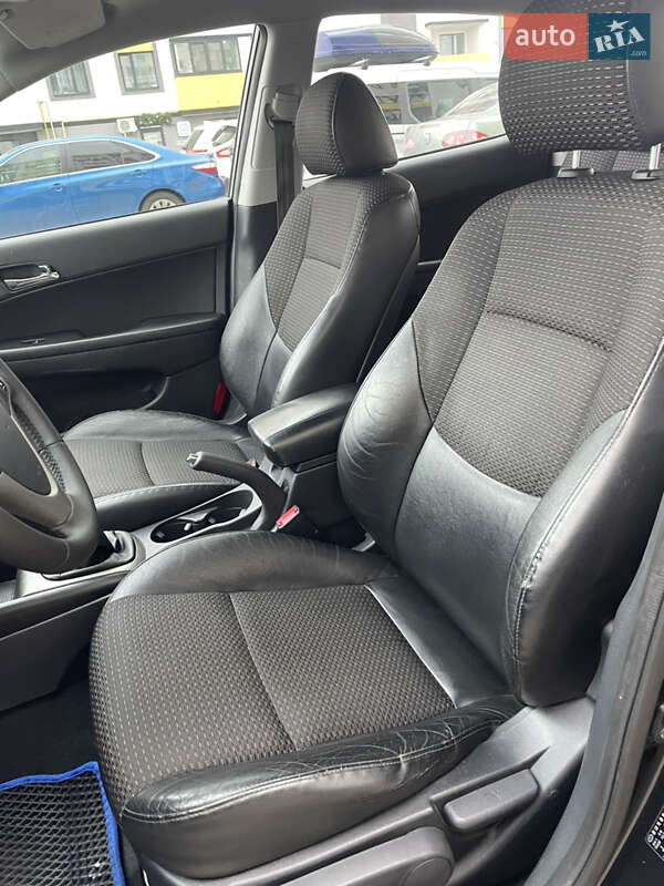 Хэтчбек Hyundai i30 2008 в Борисполе