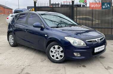 Хэтчбек Hyundai i30 2008 в Киеве