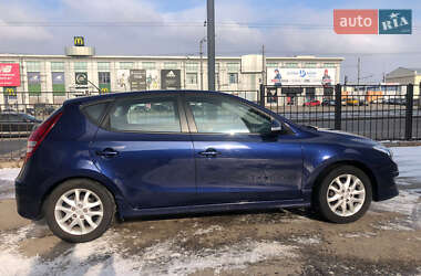 Хэтчбек Hyundai i30 2011 в Харькове