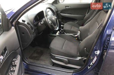 Хэтчбек Hyundai i30 2011 в Харькове