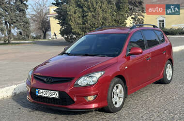 Универсал Hyundai i30 2011 в Одессе